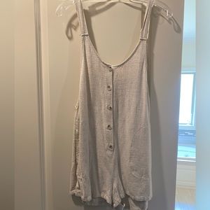 Gentle fawn linen romper, size medium. Never worn. Perfect condition